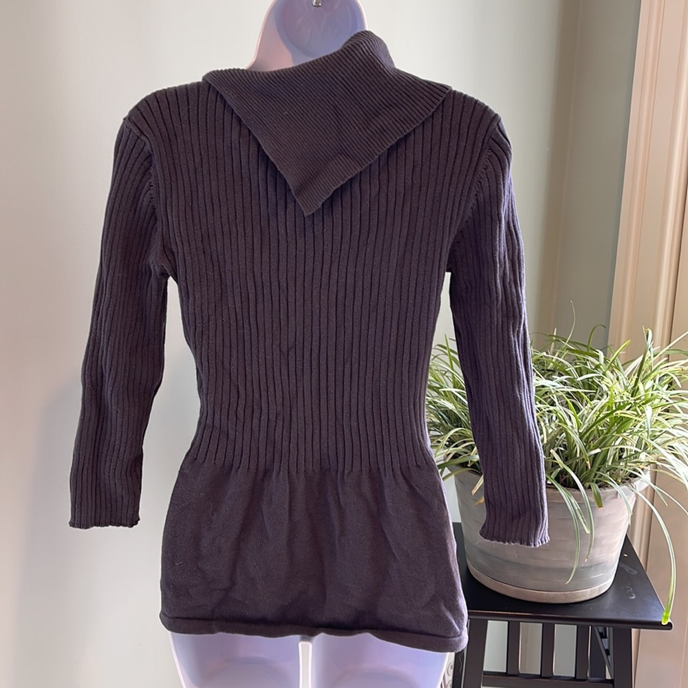 Sweater with Style - Picture 4 of 7